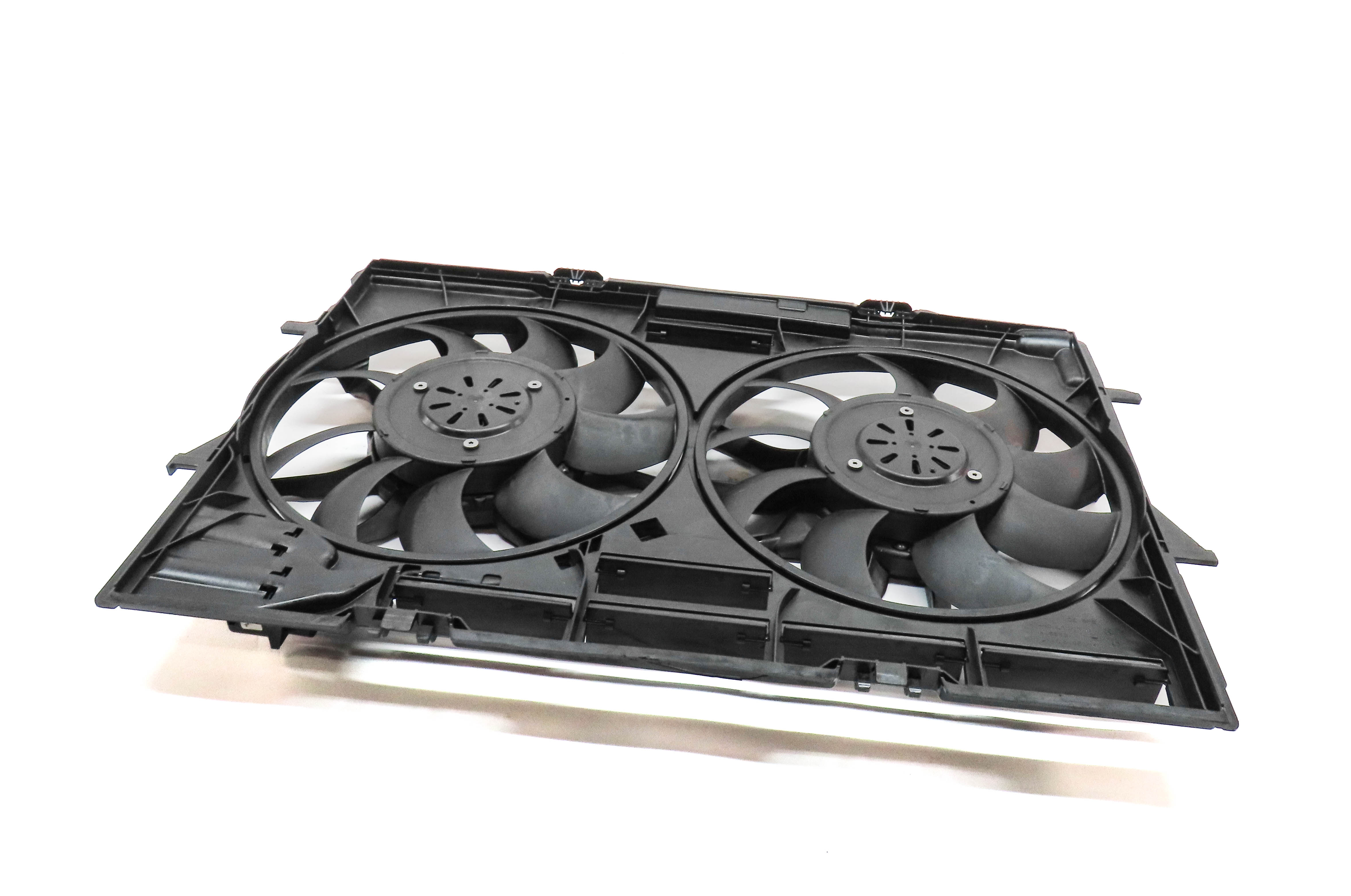 12-18 AUDI A6 A7 (C7) 3.0L SUPERCHARGED ENGINE RADIATOR COOLING FAN w/ SHROUD — exact item pictured